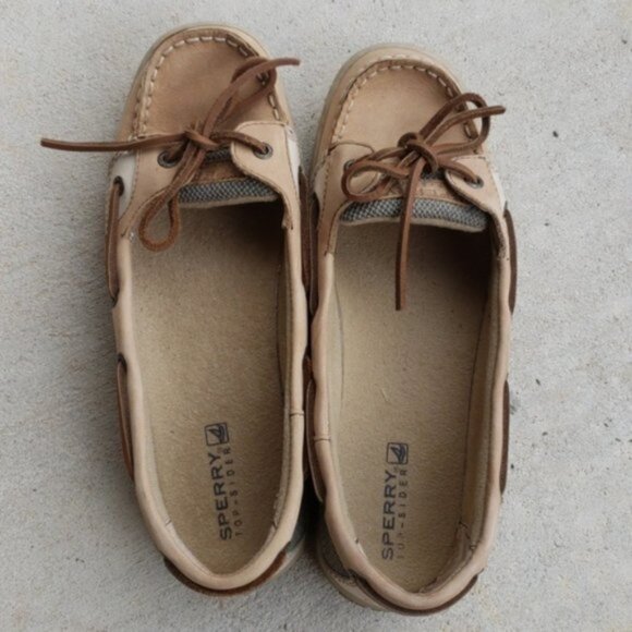 Sperry Angelfish Tan Classic Boat Shoes. - Picture 1 of 7